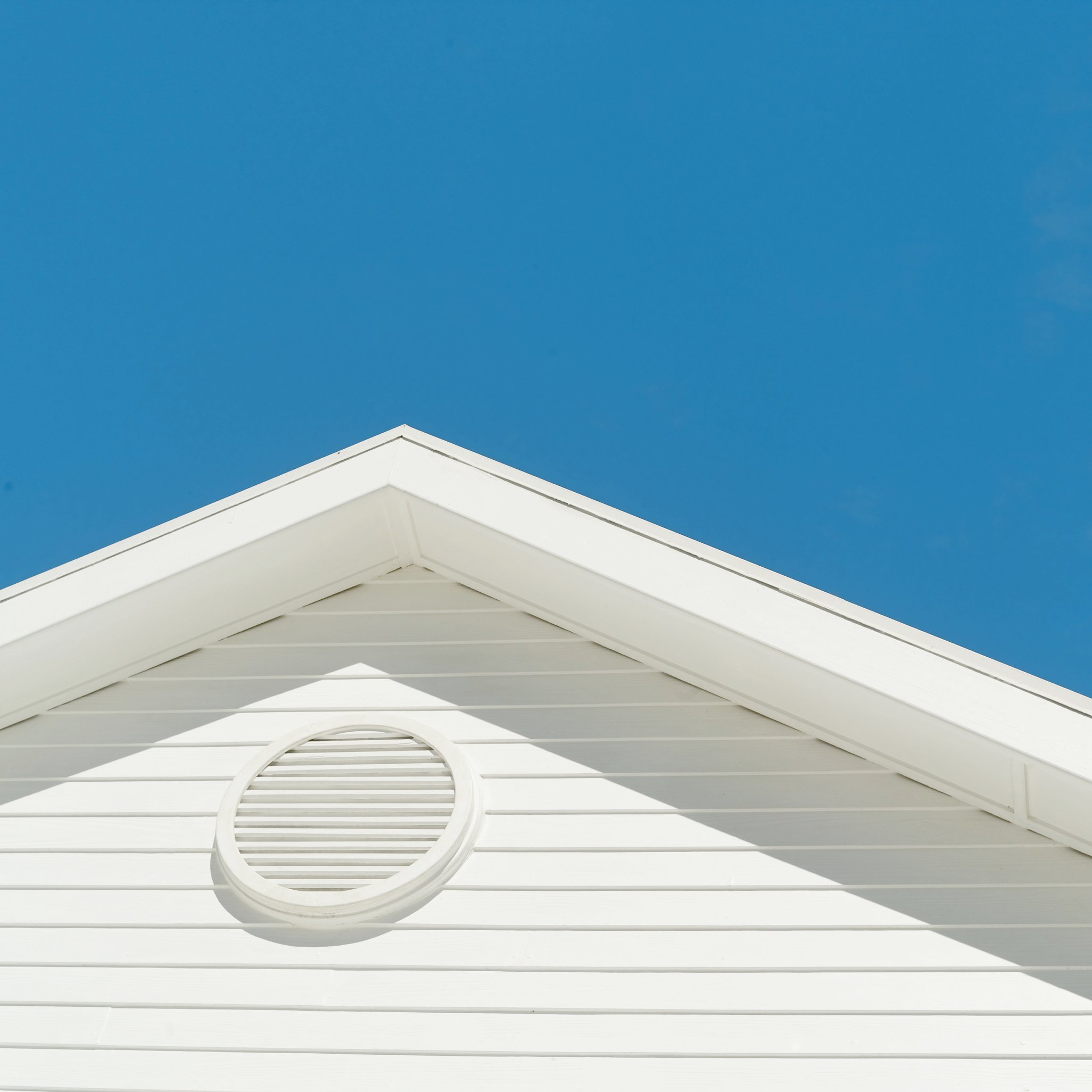 high section view of the roof of a house